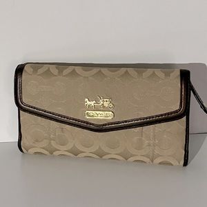 Coach wallet